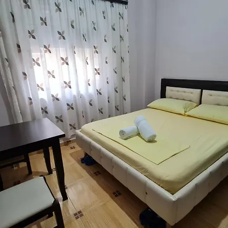 Brace Gjirokastër