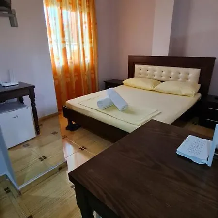 Brace * Gjirokaster