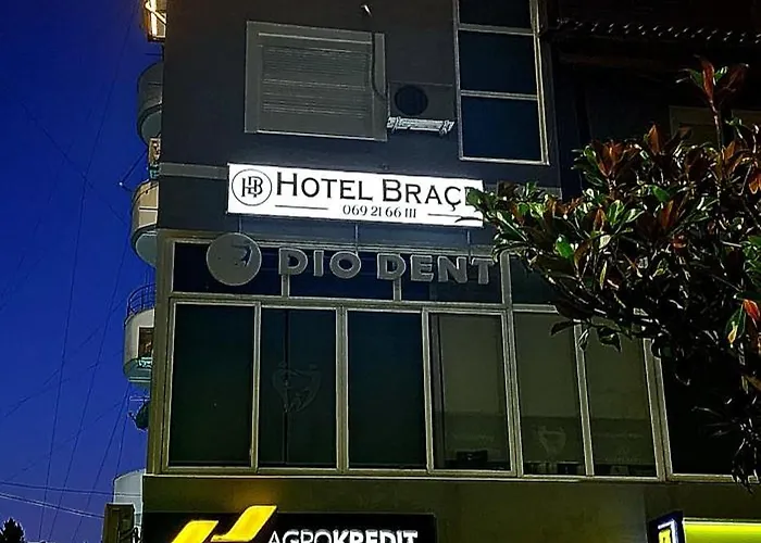 Hotel Brace *